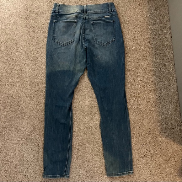 Classic Blue Women’s Jeans - Picture 2 of 5